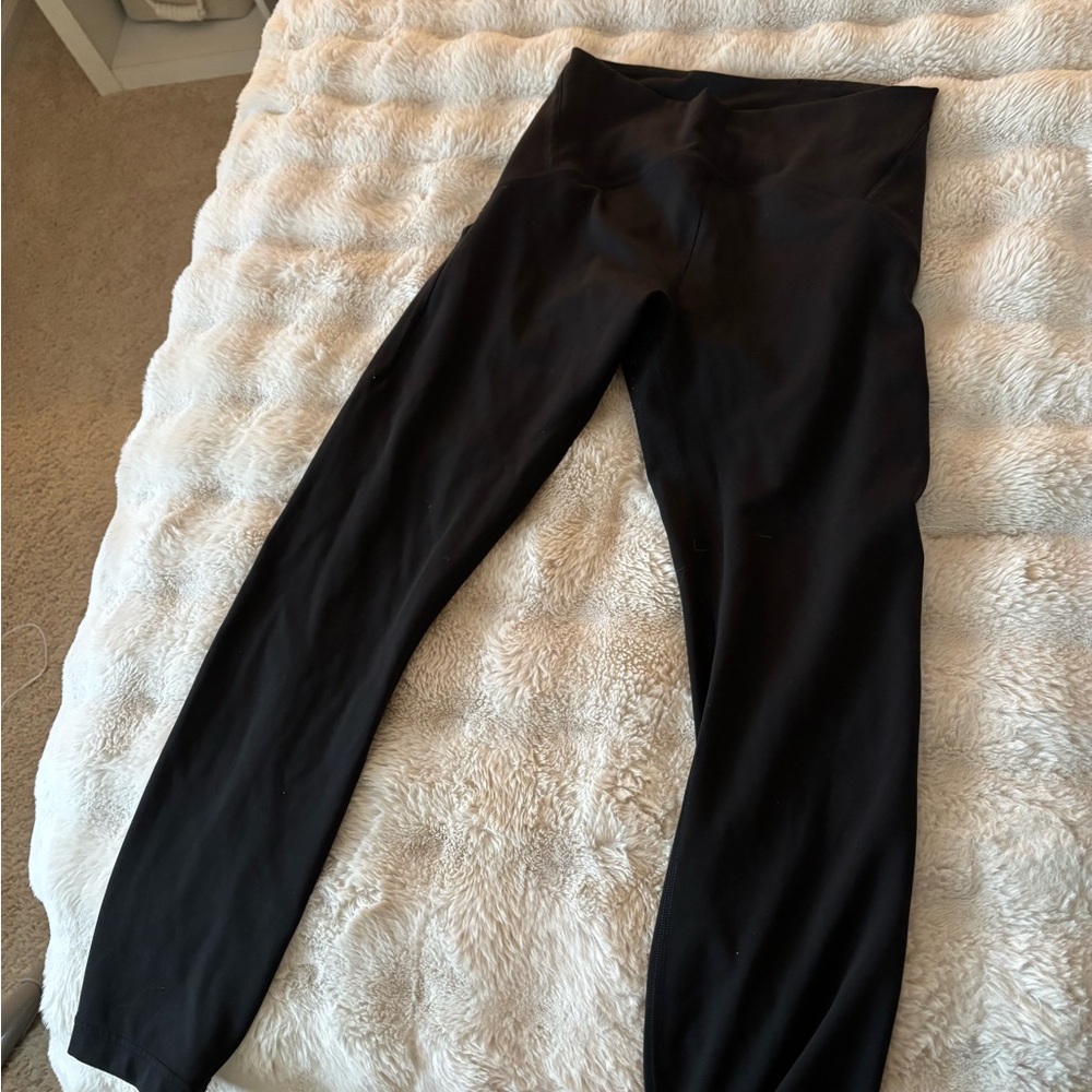 Black Lululemon Wunder Under Leggings 25”